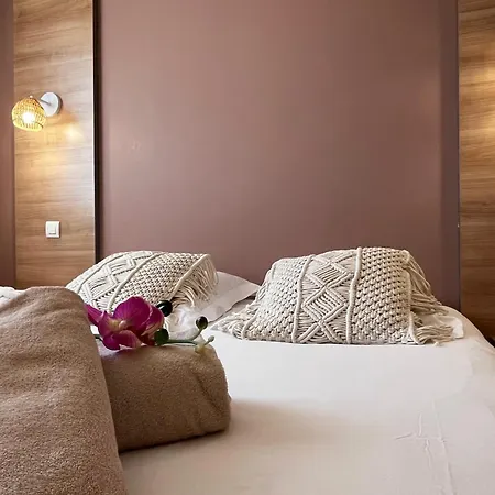 Hoteliere Natureva & Ξενοδοχείο με διαμερίσματα 4*