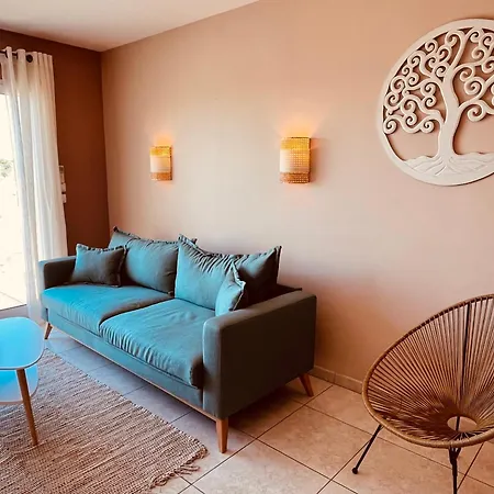 Ξενοδοχείο με διαμερίσματα Hoteliere Natureva &