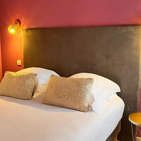Hoteliere Natureva & אגדה