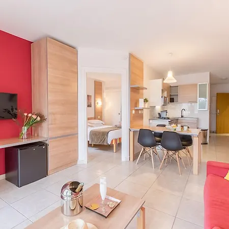 Hoteliere Natureva & Ξενοδοχείο με διαμερίσματα Agde