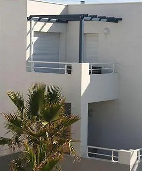 Hoteliere Natureva & מלון דירות