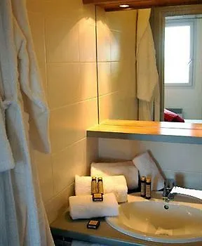Hoteliere Natureva & מלון דירות אגדה