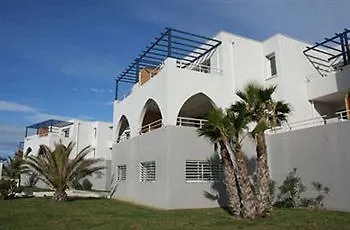 Hoteliere Natureva & מלון דירות אגדה