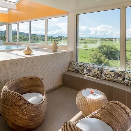 Hoteliere Natureva & 4* אגדה