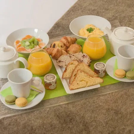 מלון דירות Hoteliere Natureva & 4*