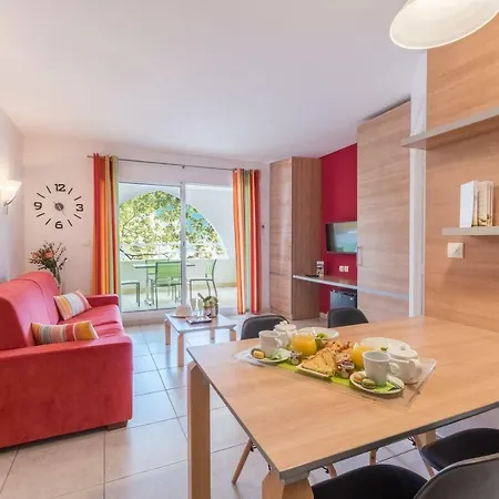 Hoteliere Natureva &