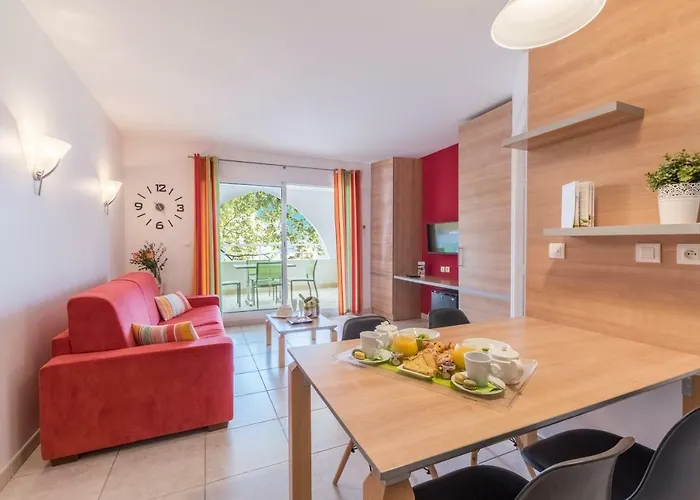 Résidence Hôtelière Natureva&spa